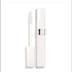 Chanel La base mascara. Volume and Care lash Primer.